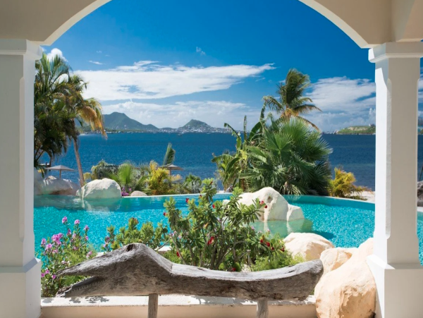 Bay Beachfront Luxury Six Bedroom Home in Saint Martin